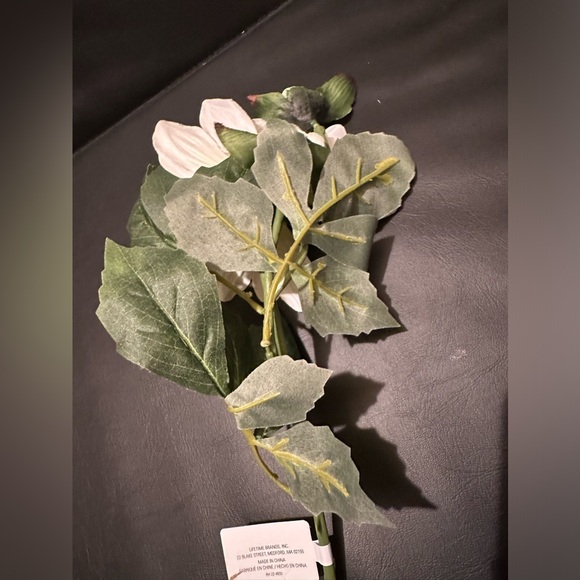 Artificial white dahlia - Picture 6 of 11